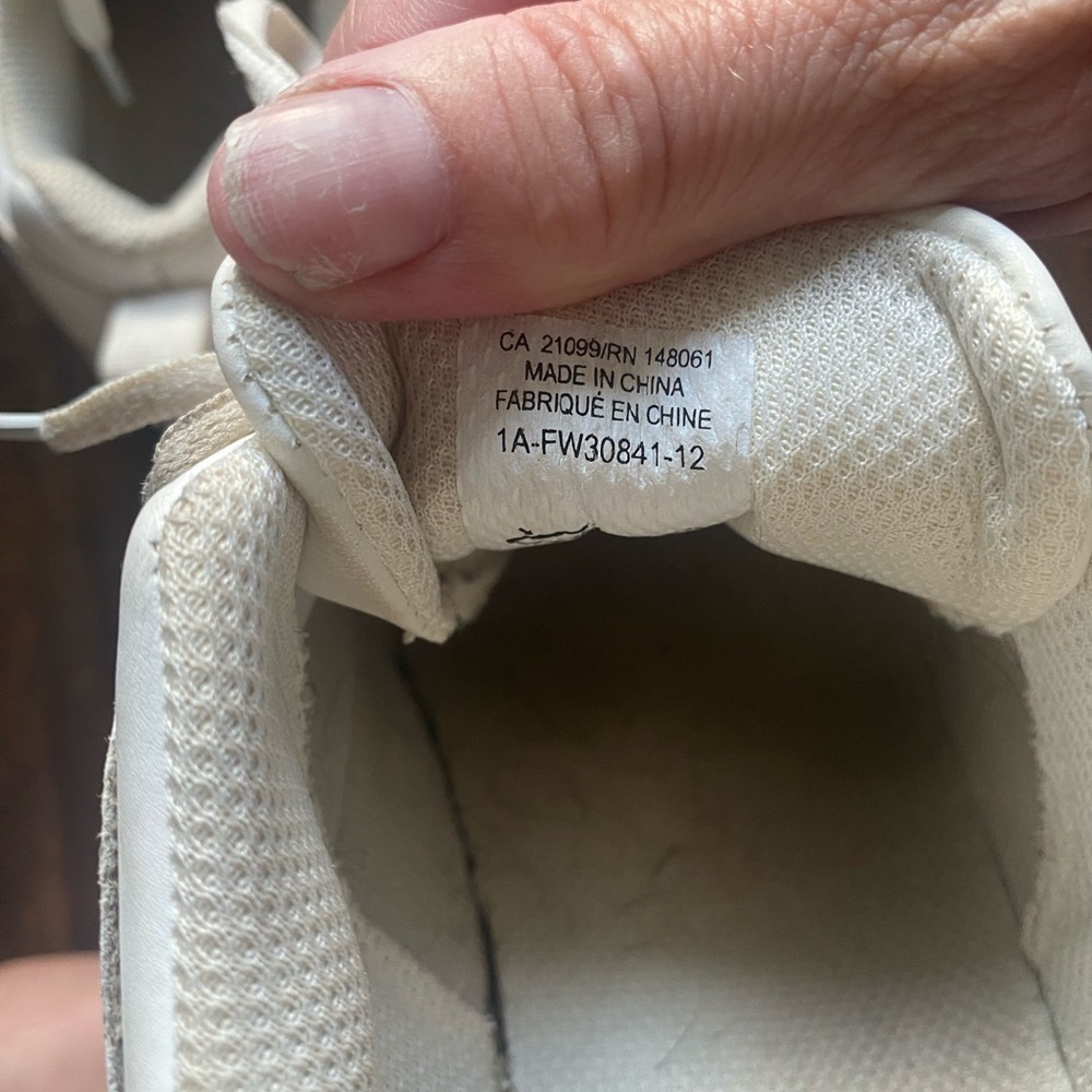 Ardene White Faux Leather Laced Sneakers Size 8 - Picture 12 of 12